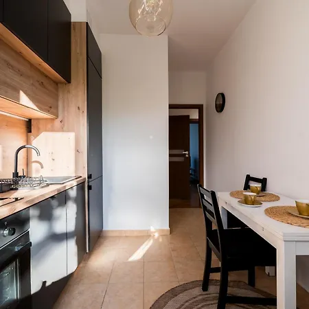 Osiedle Przyjazni Deluxe By Bookinghost Apartamento